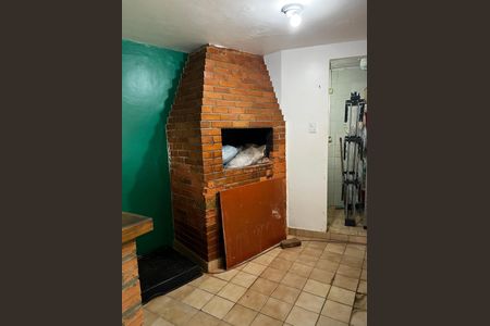 Apartamento à venda com 100m², 2 quartos e sem vagaÁrea externa