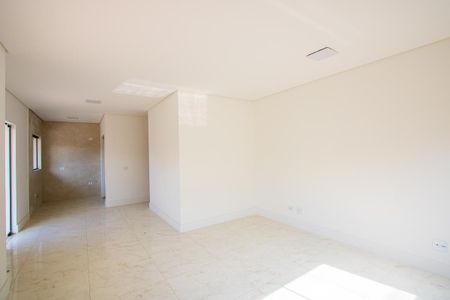 Casa à venda com 120m², 3 quartos e 3 vagasSala