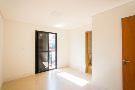 Casa à venda com 120m², 3 quartos e 3 vagasSuíte