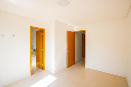 Casa à venda com 120m², 3 quartos e 3 vagasSuíte