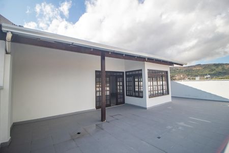 Apartamento para alugar com 180m², 3 quartos e 2 vagasCobertura