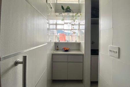 Apartamento à venda com 75m², 2 quartos e 1 vagaÁrea de Serviço