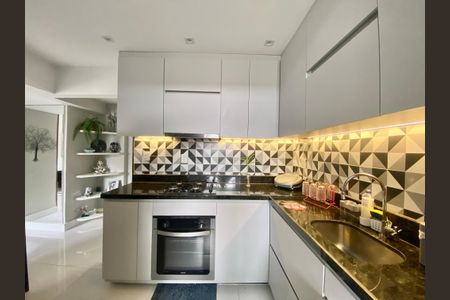 Apartamento à venda com 75m², 2 quartos e 1 vagaCozinha