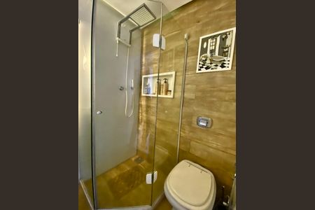 Apartamento à venda com 75m², 2 quartos e 1 vagaBanheiro