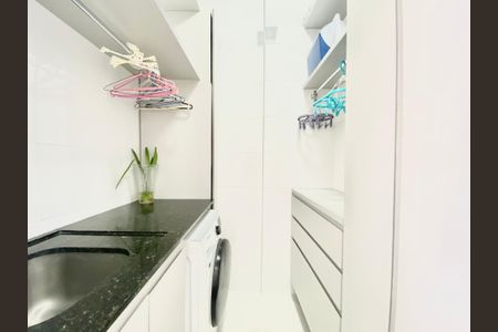 Apartamento à venda com 75m², 2 quartos e 1 vagaÁrea de Serviço