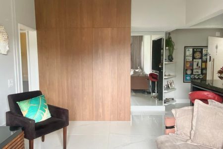 Sala de apartamento à venda com 2 quartos, 75m² em Copacabana, Rio de Janeiro