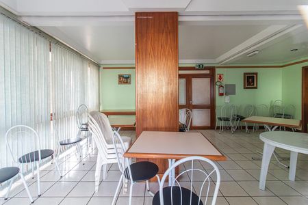 Apartamento à venda com 67m², 2 quartos e sem vagaÁrea comum - Salão de festas