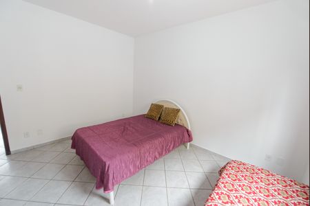 Casa para alugar com 45m², 1 quarto e 1 vaga Casa para alugar com 45m², 1 quarto e 1 vagaSuíte