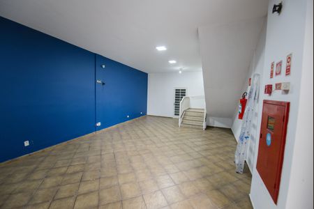Casa para alugar com 45m², 1 quarto e 1 vaga Casa para alugar com 45m², 1 quarto e 1 vagaGaragem