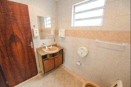 Casa para alugar com 45m², 1 quarto e 1 vaga Casa para alugar com 45m², 1 quarto e 1 vagaBanheiro da Suíte