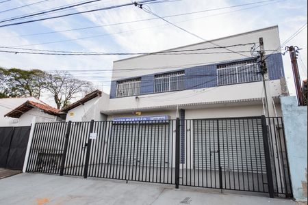 Casa para alugar com 45m², 1 quarto e 1 vaga Casa para alugar com 45m², 1 quarto e 1 vagaFachada