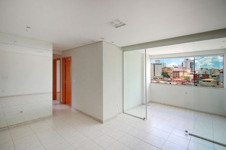 Sala de apartamento à venda com 3 quartos, 78m² em União, Belo Horizonte