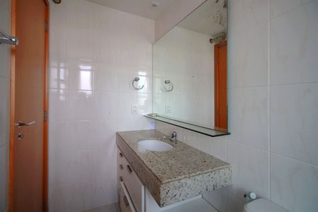 Apartamento à venda com 78m², 3 quartos e 2 vagasBanheiro da Suíte