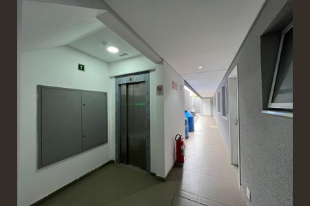 Apartamento para alugar com 33m², 1 quarto e sem vagaElevador