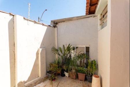 Casa à venda com 180m², 2 quartos e 3 vagasQuintal