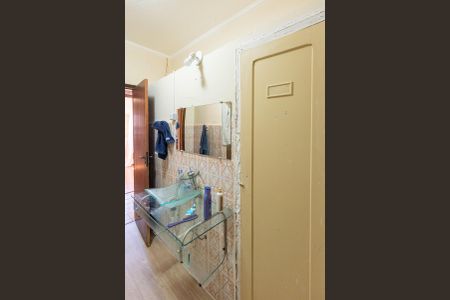 Casa à venda com 180m², 2 quartos e 3 vagasBanheiro