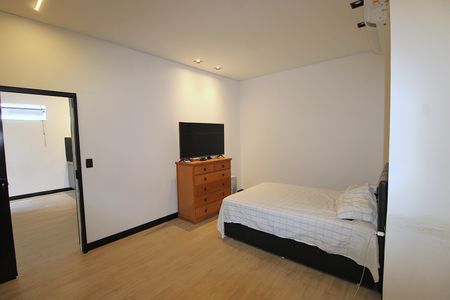 Quarto de casa para alugar com 1 quarto, 100m² em Praça Seca, Rio de Janeiro