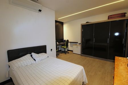 Quarto de casa para alugar com 1 quarto, 100m² em Praça Seca, Rio de Janeiro