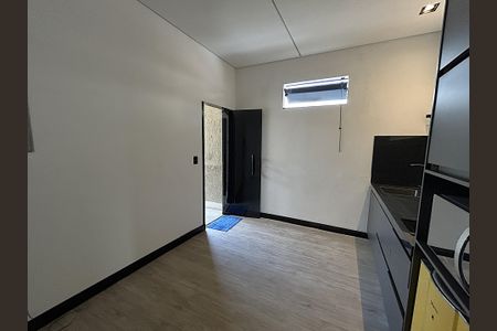 Sala/Cozinha de casa para alugar com 1 quarto, 100m² em Praça Seca, Rio de Janeiro