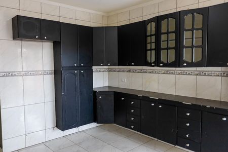 Casa à venda com 200m², 2 quartos e 1 vaga Casa à venda com 200m², 2 quartos e 1 vagaCozinha