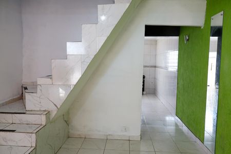 Casa à venda com 200m², 2 quartos e 1 vaga Casa à venda com 200m², 2 quartos e 1 vagaSala