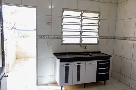 Casa à venda com 200m², 2 quartos e 1 vaga Casa à venda com 200m², 2 quartos e 1 vagaCozinha