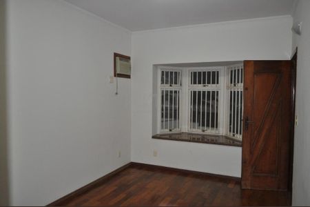 Casa à venda com 3 quartos, 279m² em Vila Brandina, Campinas