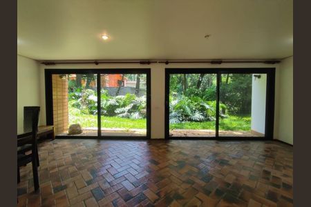 Casa à venda com 466m², 5 quartos e 4 vagas