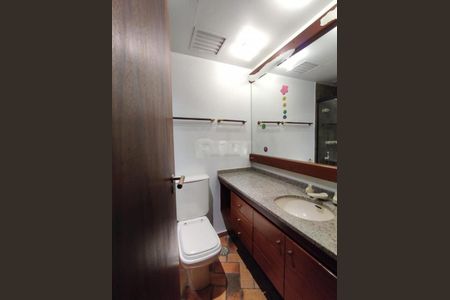 Casa à venda com 466m², 5 quartos e 4 vagas