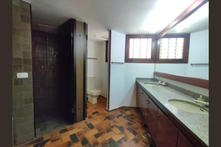 Casa à venda com 466m², 5 quartos e 4 vagas