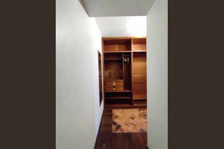 Casa à venda com 466m², 5 quartos e 4 vagas