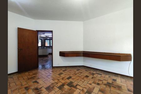 Casa à venda com 466m², 5 quartos e 4 vagas