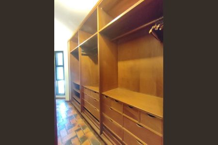 Casa à venda com 466m², 5 quartos e 4 vagas