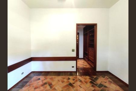 Casa à venda com 466m², 5 quartos e 4 vagas