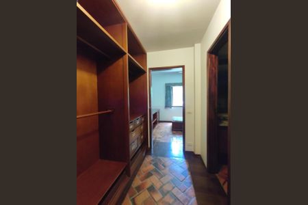 Casa à venda com 466m², 5 quartos e 4 vagas