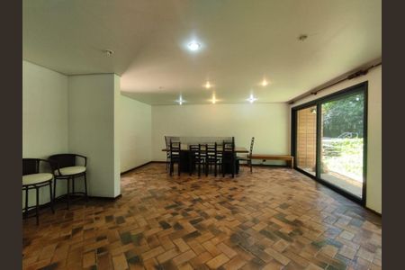 Casa à venda com 466m², 5 quartos e 4 vagas