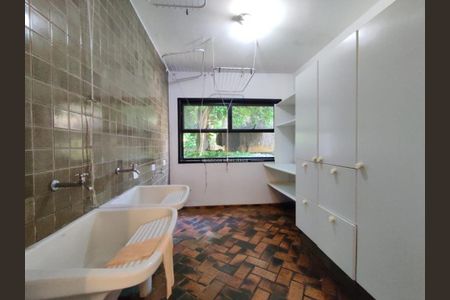 Casa à venda com 466m², 5 quartos e 4 vagas