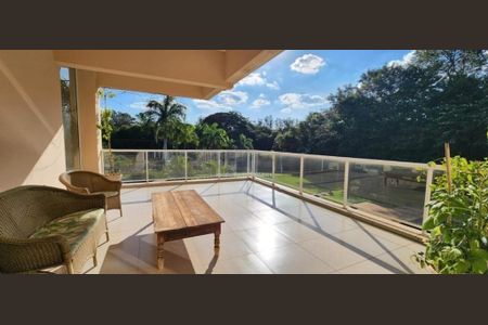 Casa à venda com 775m², 4 quartos e sem vaga