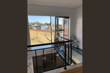 Casa à venda com 330m², 4 quartos e 4 vagas