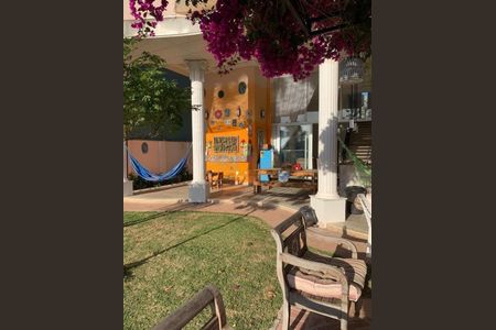 Casa à venda com 4 quartos, 330m² em Swiss Park, Campinas