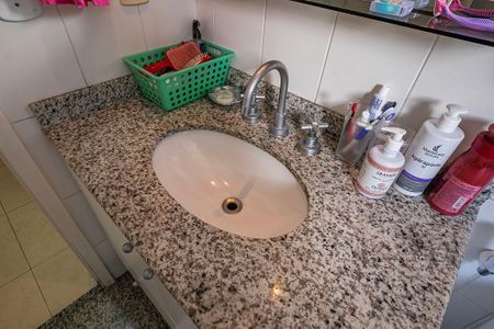 Apartamento à venda com 176m², 4 quartos e 4 vagasBanheiro Social