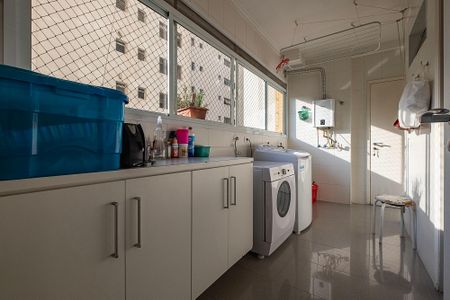 Apartamento à venda com 176m², 4 quartos e 4 vagasÁrea de Serviço