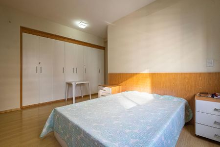 Apartamento à venda com 176m², 4 quartos e 4 vagasSuíte 1