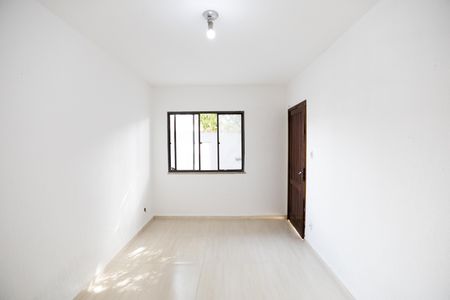 Sala de casa para alugar com 2 quartos, 65m² em Campo Grande, Rio de Janeiro