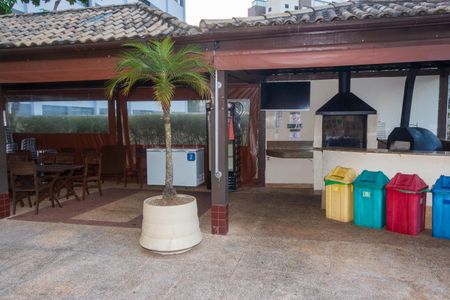 Apartamento para alugar com 124m², 3 quartos e 2 vagas Apartamento para alugar com 124m², 3 quartos e 2 vagasÁrea comum - Churrasqueira