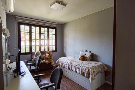 Casa de condomínio à venda com 240m², 3 quartos e 3 vagas Casa de condomínio à venda com 240m², 3 quartos e 3 vagasQuarto 1