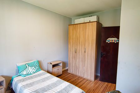 Casa de condomínio à venda com 240m², 3 quartos e 3 vagas Casa de condomínio à venda com 240m², 3 quartos e 3 vagasQuarto 2