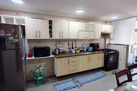 Casa de condomínio à venda com 240m², 3 quartos e 3 vagas Casa de condomínio à venda com 240m², 3 quartos e 3 vagasCozinha