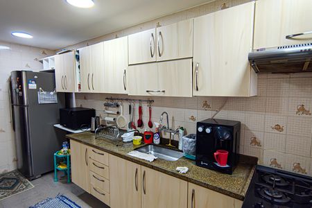 Casa de condomínio à venda com 240m², 3 quartos e 3 vagas Casa de condomínio à venda com 240m², 3 quartos e 3 vagasCozinha