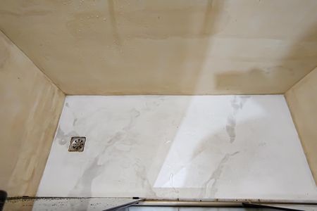 Casa de condomínio à venda com 240m², 3 quartos e 3 vagas Casa de condomínio à venda com 240m², 3 quartos e 3 vagasSuíte Banheiro